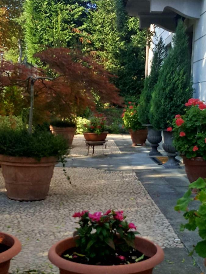 Bed and Breakfast La Terrazza Sui Vigneti-Rovescala San Damiano al Colle Exterior foto